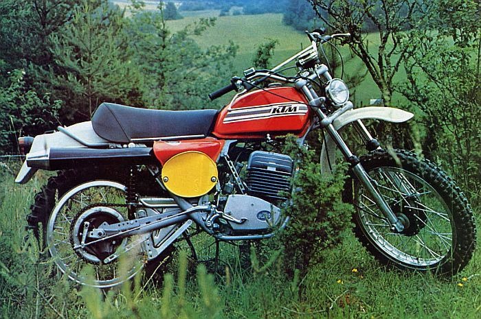 Rénovation KTM 250 ISDT 1976 du plat pays