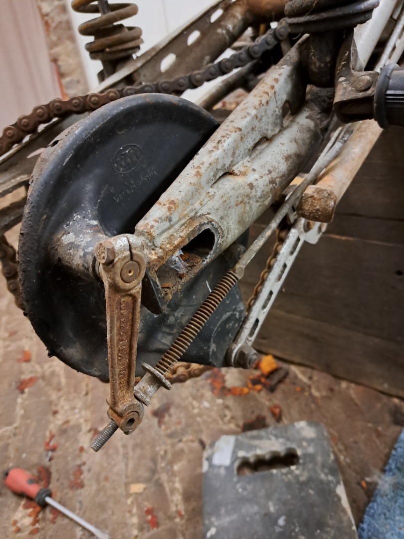 Rénovation KTM 250 ISDT 1976 du plat pays