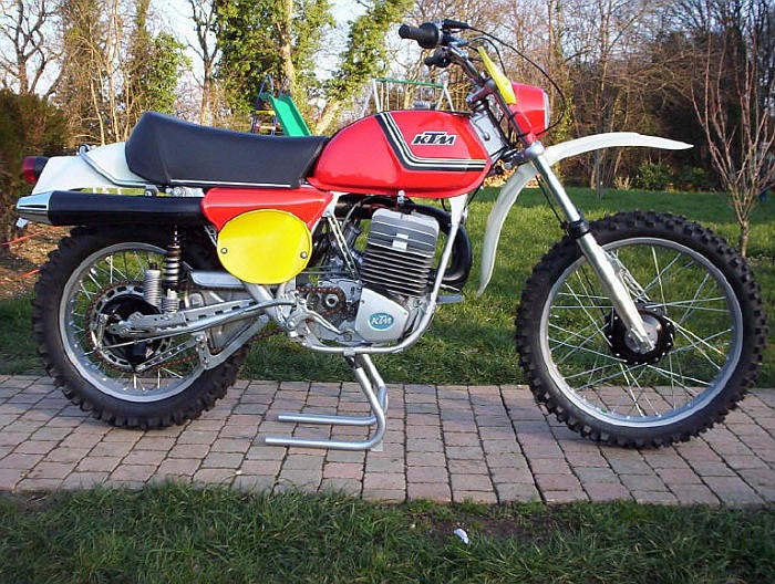 Rénovation KTM 250 ISDT 1976 du plat pays