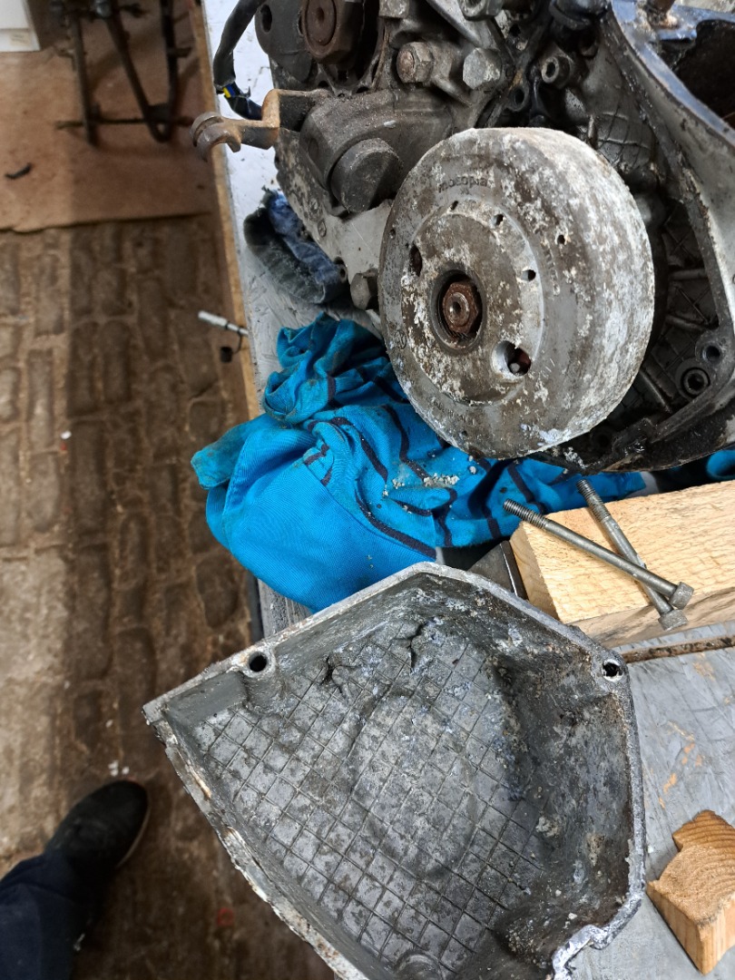 Rénovation KTM 250 ISDT 1976 du plat pays