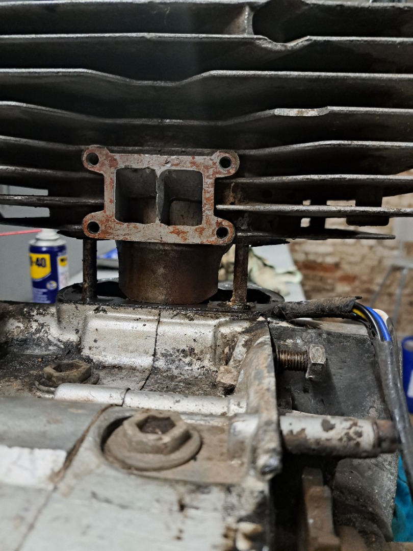 Rénovation KTM 250 ISDT 1976 du plat pays