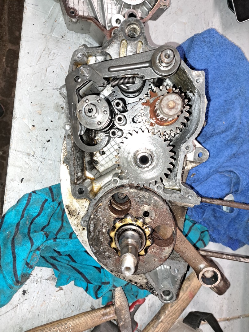 Rénovation KTM 250 ISDT 1976 du plat pays