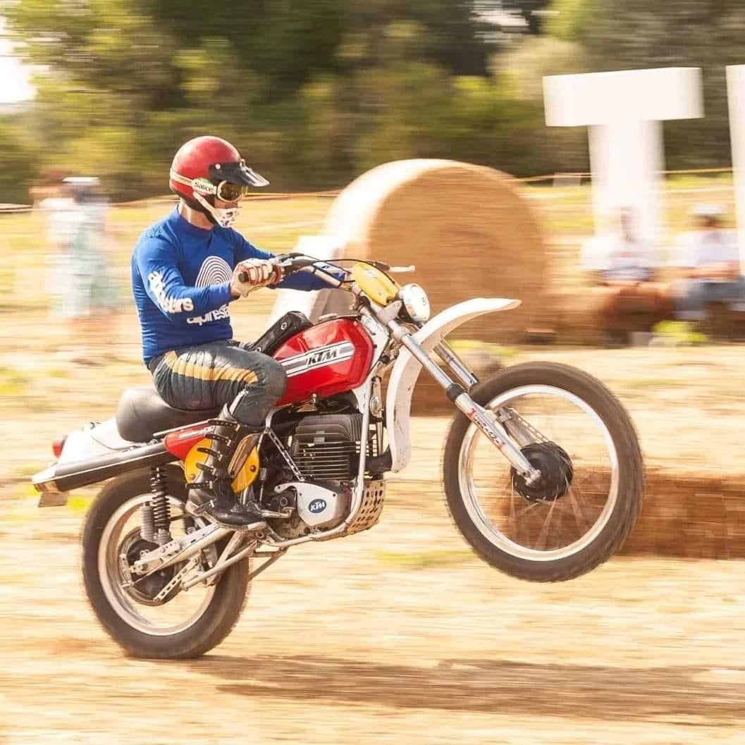 Rénovation KTM 250 ISDT 1976 du plat pays