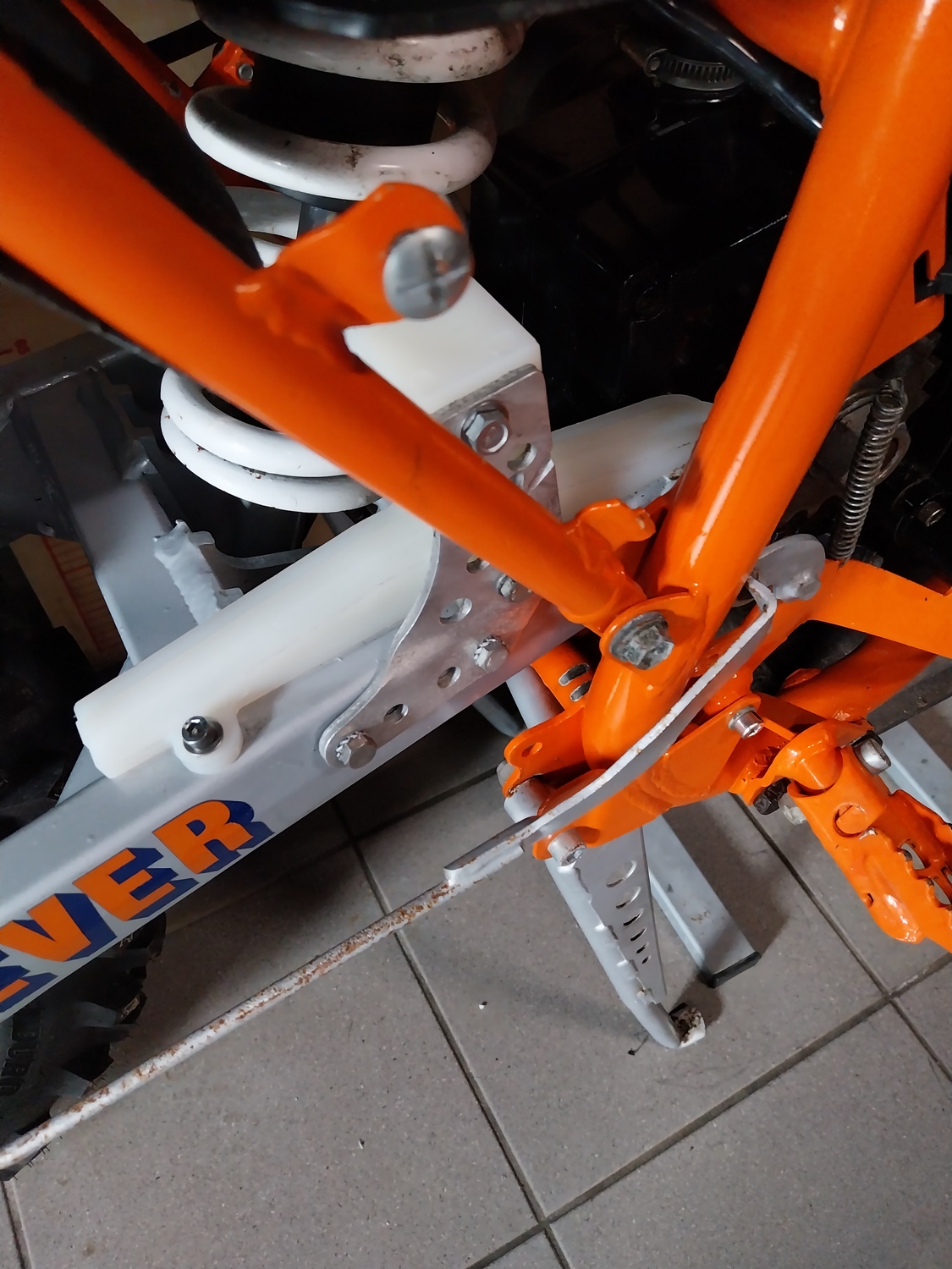 Demande d'informations KTM 504 Rotax