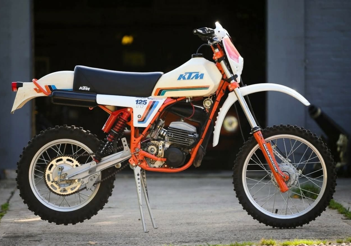 Recherche pièce 125rv